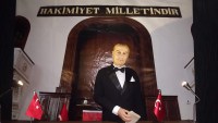 Balmumu Müzesi atatürk