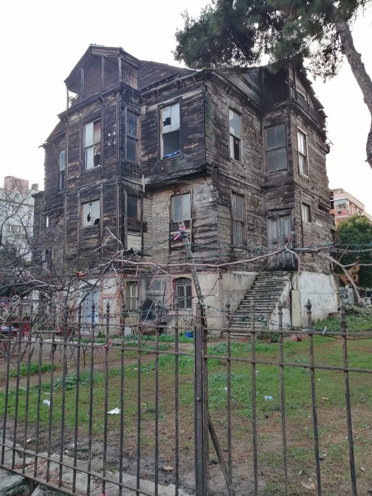 Bakırköy Perili Köşk